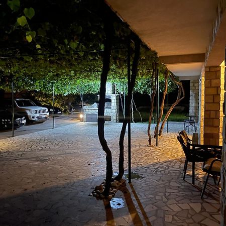 Apartmani Mendula Budva Ngoại thất bức ảnh