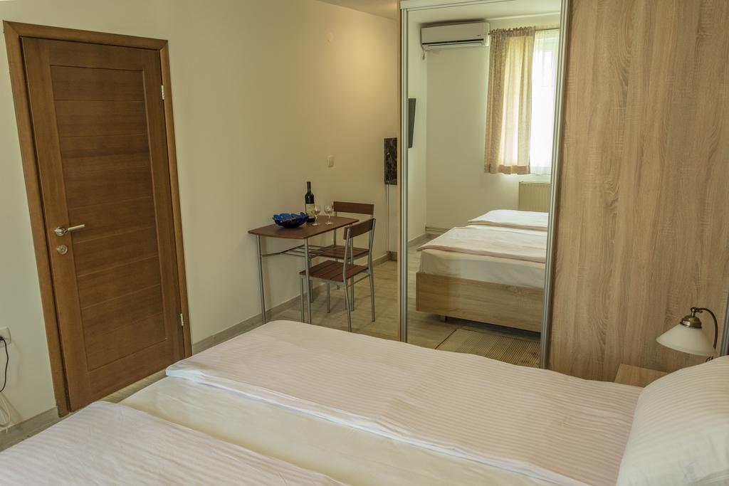 Apartmani Mendula Budva Ngoại thất bức ảnh
